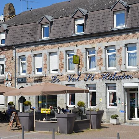 Hotel Val Saint Hilaire Givet Extérieur photo