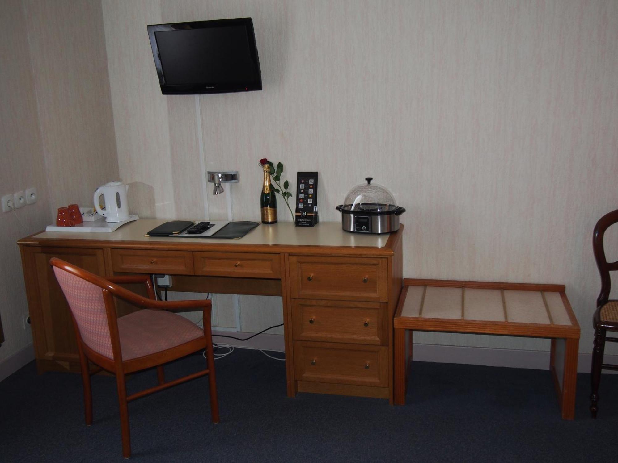 Hotel Val Saint Hilaire Givet Chambre photo